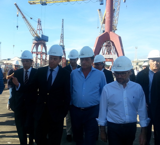 Emoção e orgulho marcam regresso de Paulo Portas a estaleiros de Viana após subconcessão à WestSea