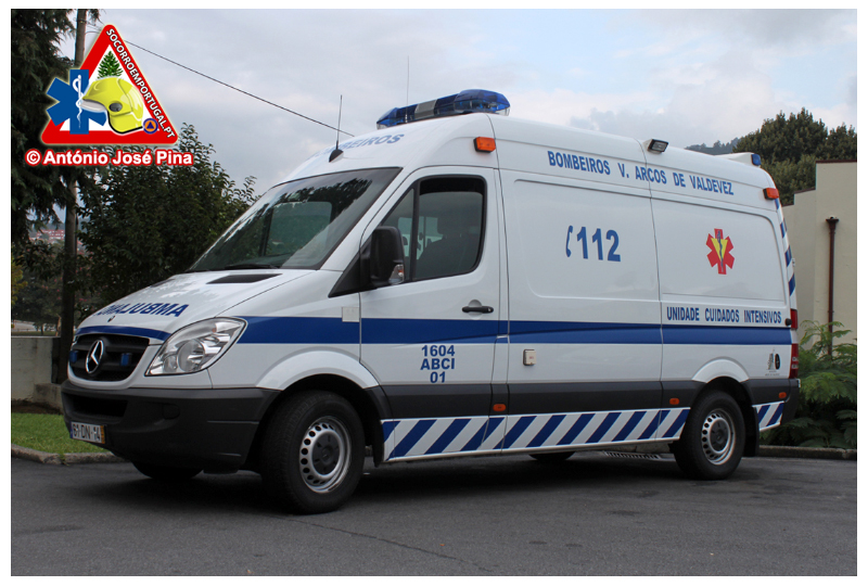 Menina nasce em ambulância dos bombeiros de Arcos de Valdevez a caminho do hospital