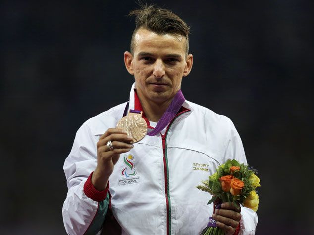 Lenine Cunha conquista medalha de ouro no Mundial do Qatar