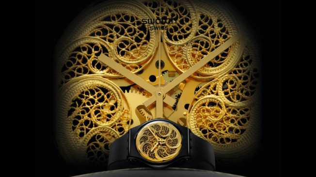 Joana Vasconcelos cria relógio para a Swatch com apoio de ourives de Viana do Castelo