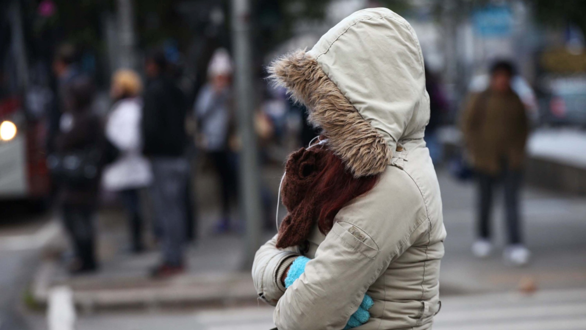 Fim de semana com chuva, vento, descida da temperatura e queda de neve