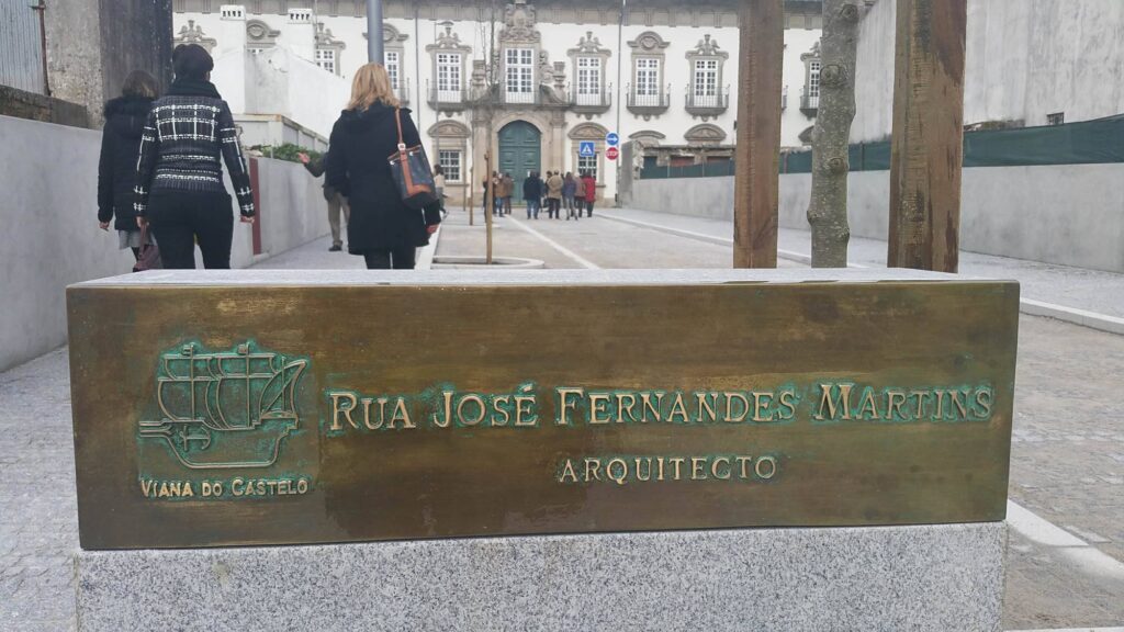 Abriu a nova rua de Viana que terminou reabilitação de mais de meio milhão de euros