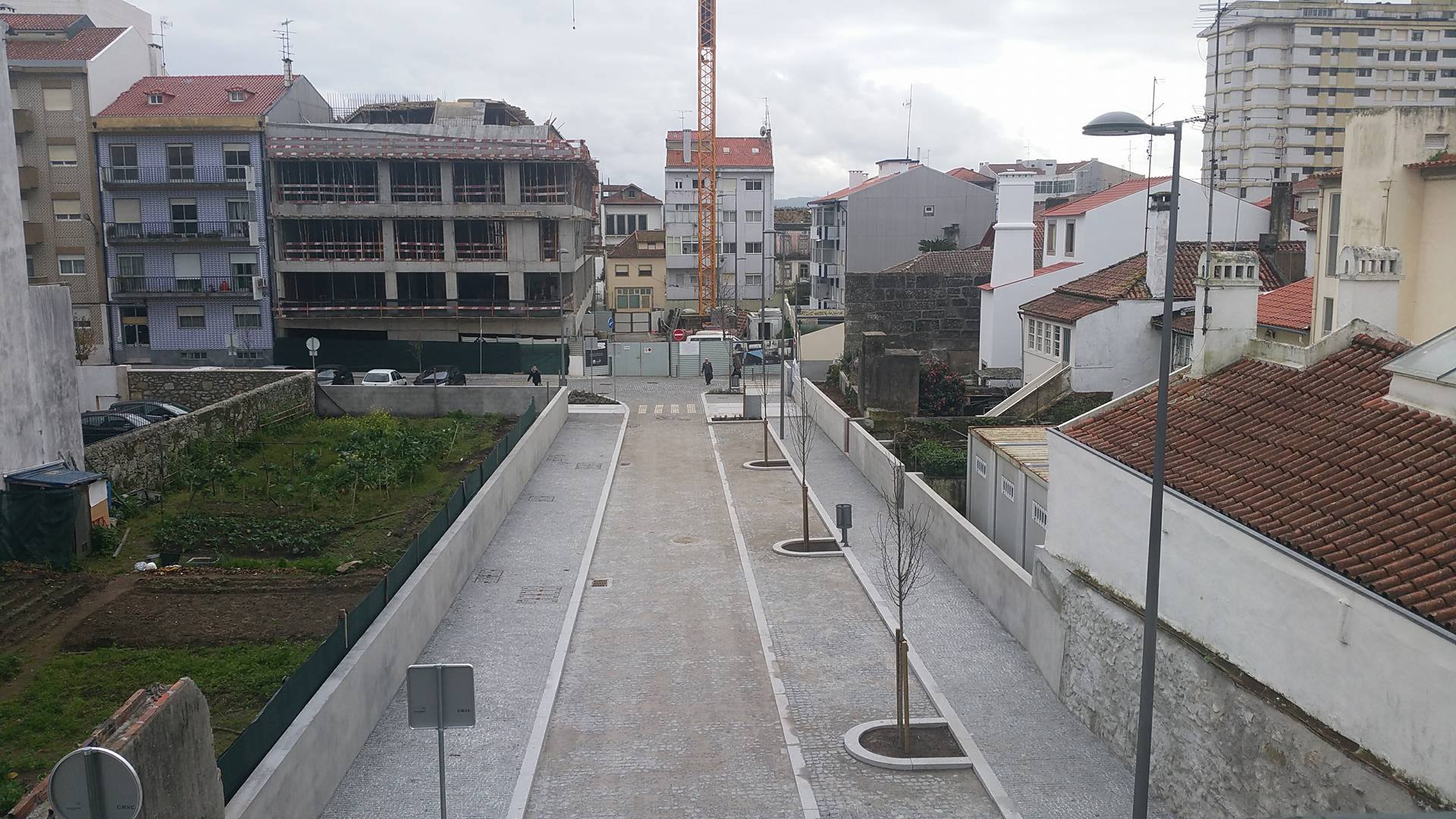 Abriu a nova rua de Viana que terminou reabilitação de mais de meio milhão de euros
