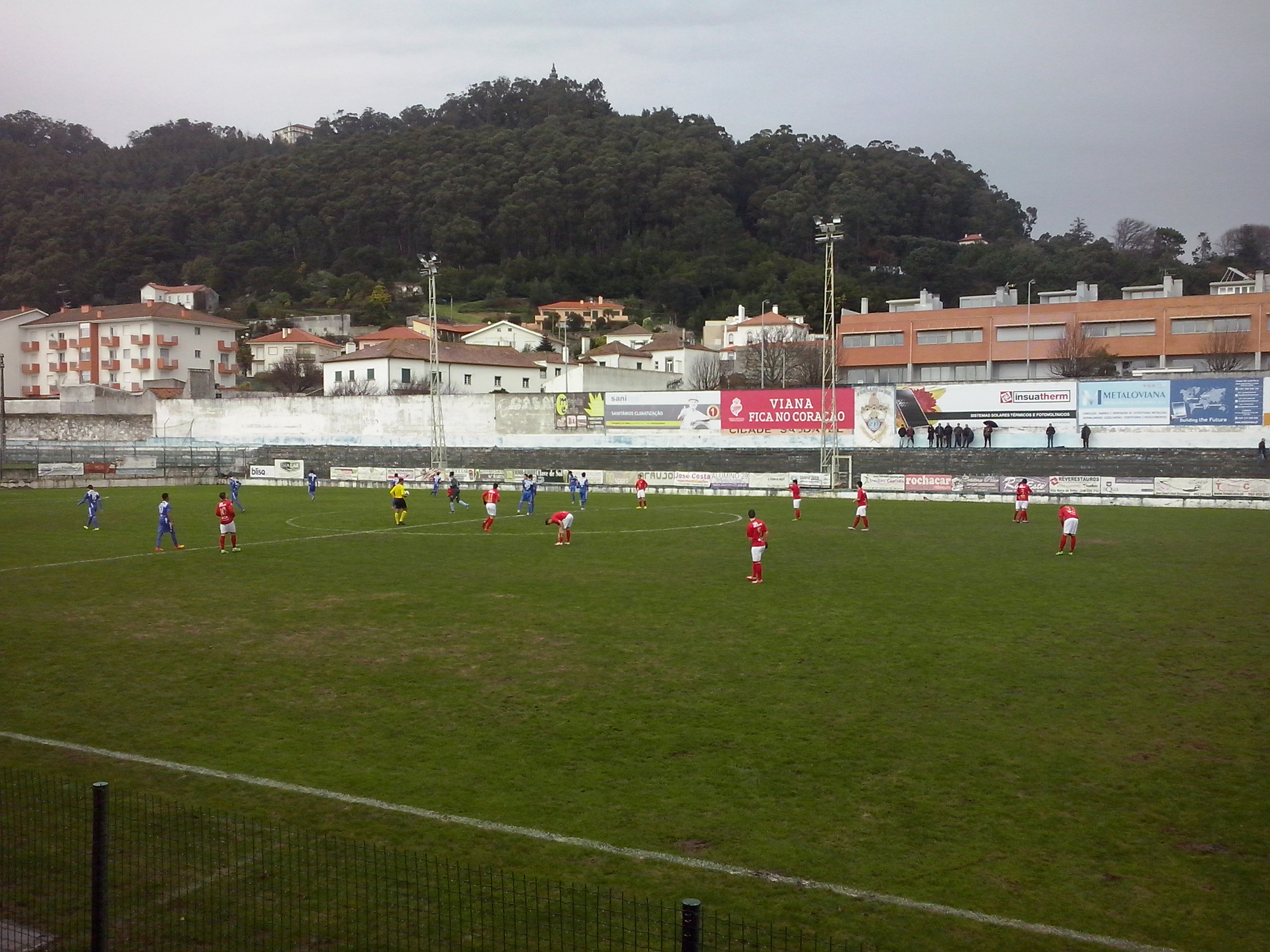 Vianense regressa às vitórias com uma goleada no derbie