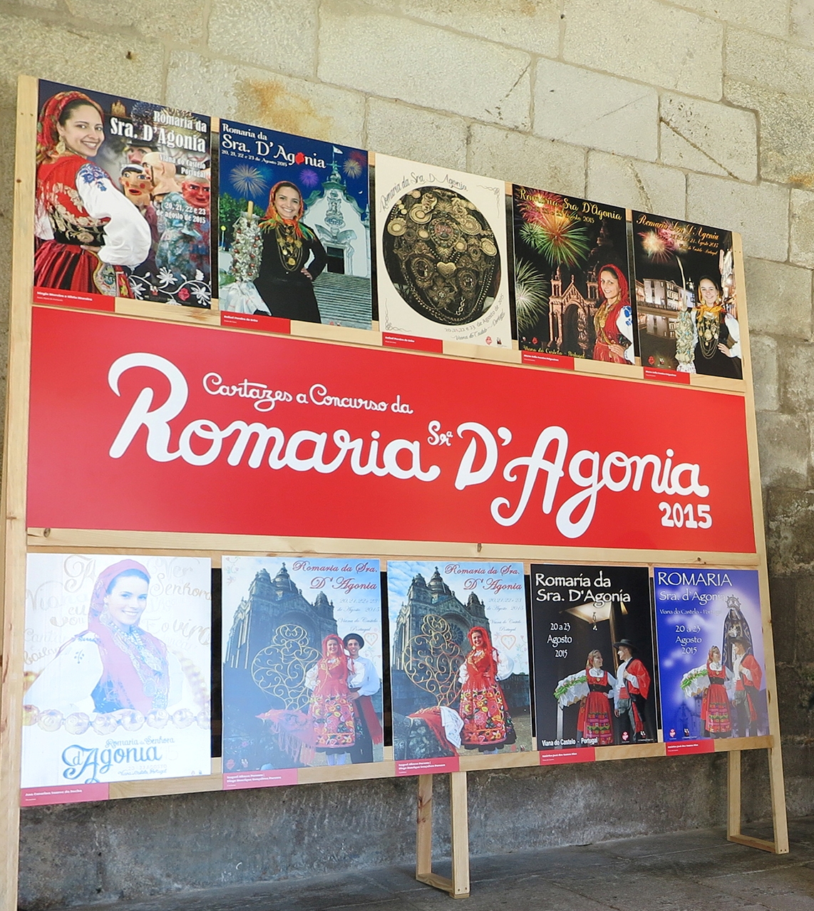 Já abriu concurso para o cartaz da Romaria d’Agonia que deve inspirar-se na mulher de Viana e na capela da festa