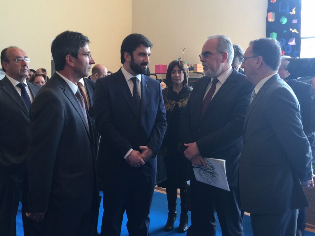 Ministro da Educação aponta para o próximo ano letivo início de obras prioritárias em escolas de Viana