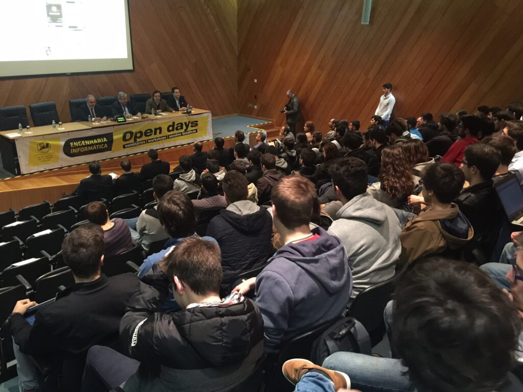 Empresa de ‘software’ investe um milhão de euros em centro de competências em Viana que vai criar 100 empregos e trabalhar para a Europa