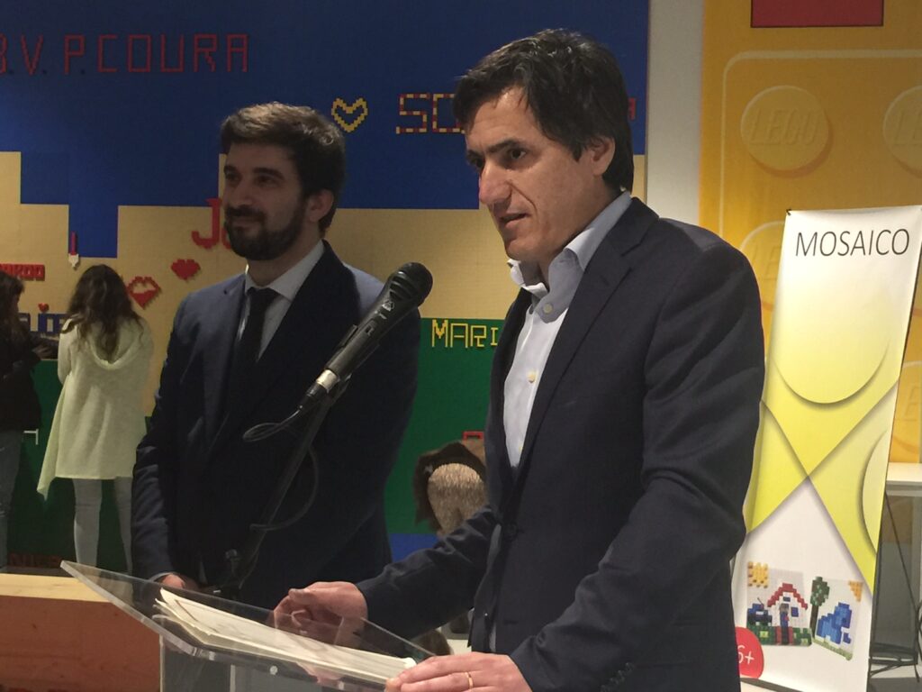 Tiago Brandão Rodrigues preside a primeiro ato como ministro na terra natal, Paredes de Coura