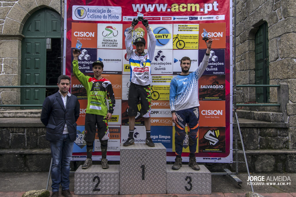 Fernando silva e Filipa Peres vencem 2º BTT DHI Moto Galos em Barcelos (FOTOS)