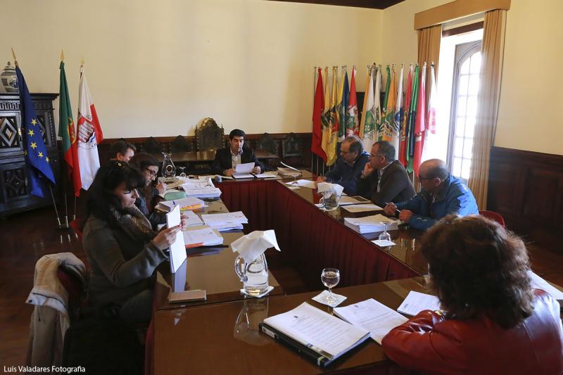 Câmara de Caminha diz que reduziu despesa corrente em 1,9 milhões em 2015
