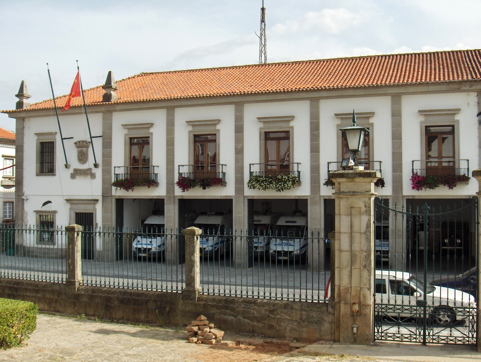Bombeiros Voluntários de Viana retribuem apoio da população com formação em primeiros socorros