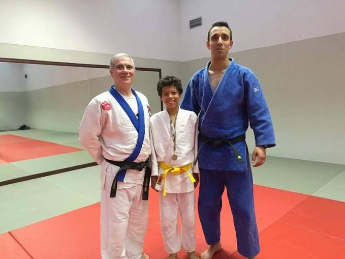 Judoca do Sport Clube Vianense conquista medalha de ouro no campeonato da zona norte