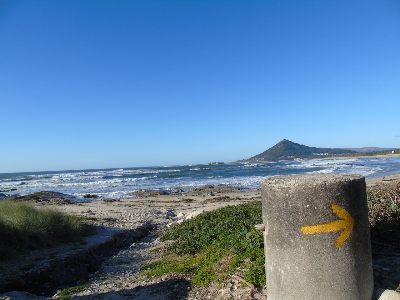 Caminhada de 30 km pelos caminhos de Santiago une Viana e Caminha