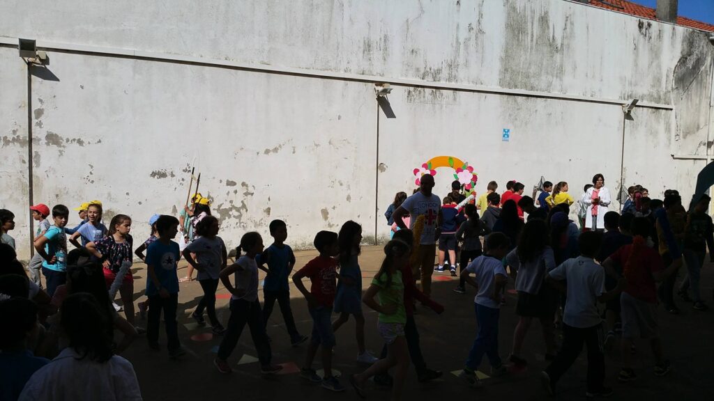 Cerca de 120 alunos do Agrupamento de Escolas de Monserrate desfilam amanhã em Viana