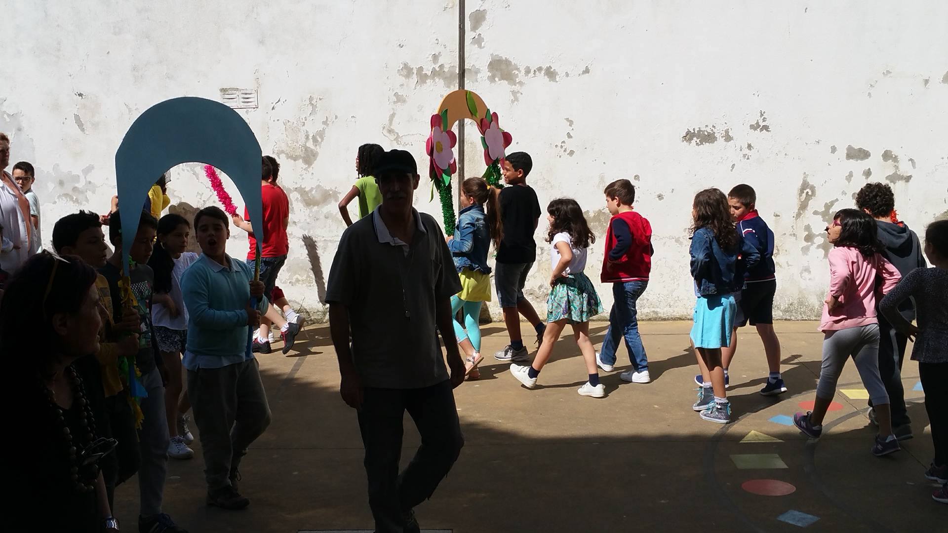 Cerca de 120 alunos do Agrupamento de Escolas de Monserrate desfilam amanhã em Viana