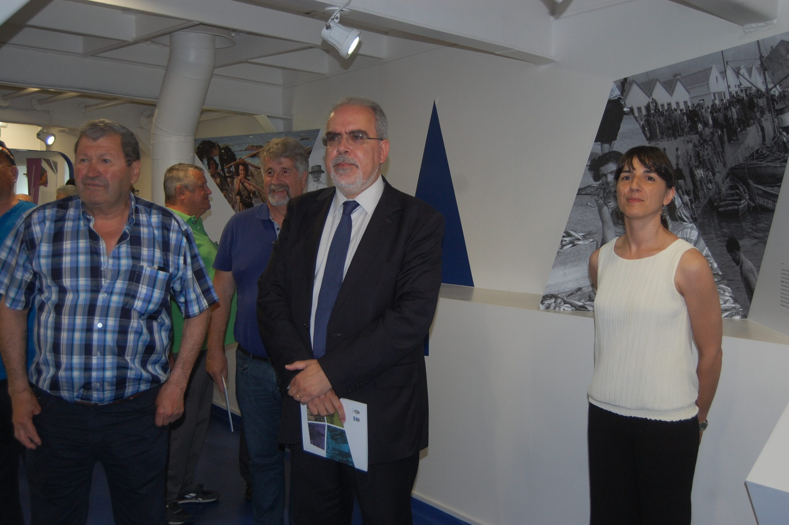 Costumes e tradições da ribeira de Viana em exposição no Navio Gil Eannes