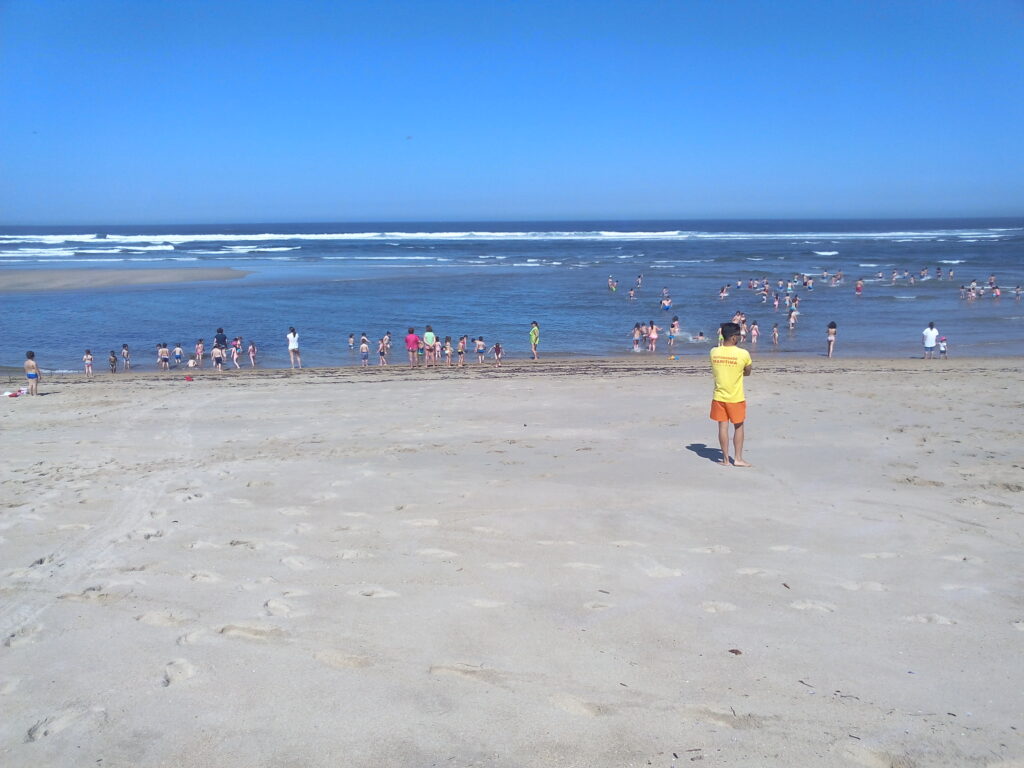 Crianças de Caminha com segurança reforçada nas praias do concelho