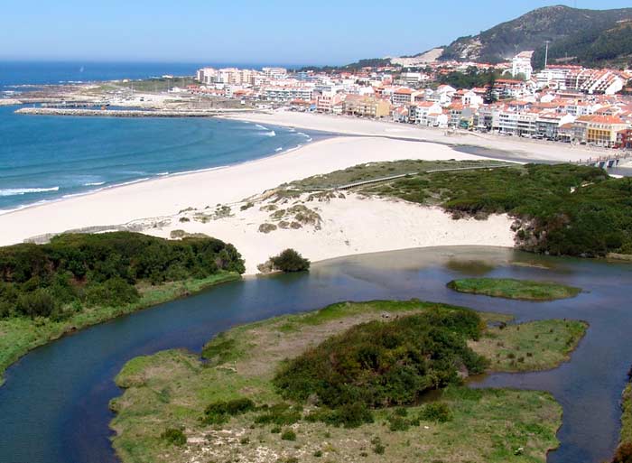 Resgatados sete jovens em risco de afogamento em Vila Praia de Âncora, dois foram hospitalizados