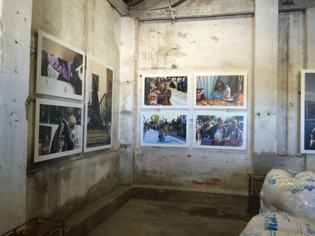 Amor e dedicação às festas d’Agonia espelhados em livro e exposição que dá alma a antigo armazém da ribeira