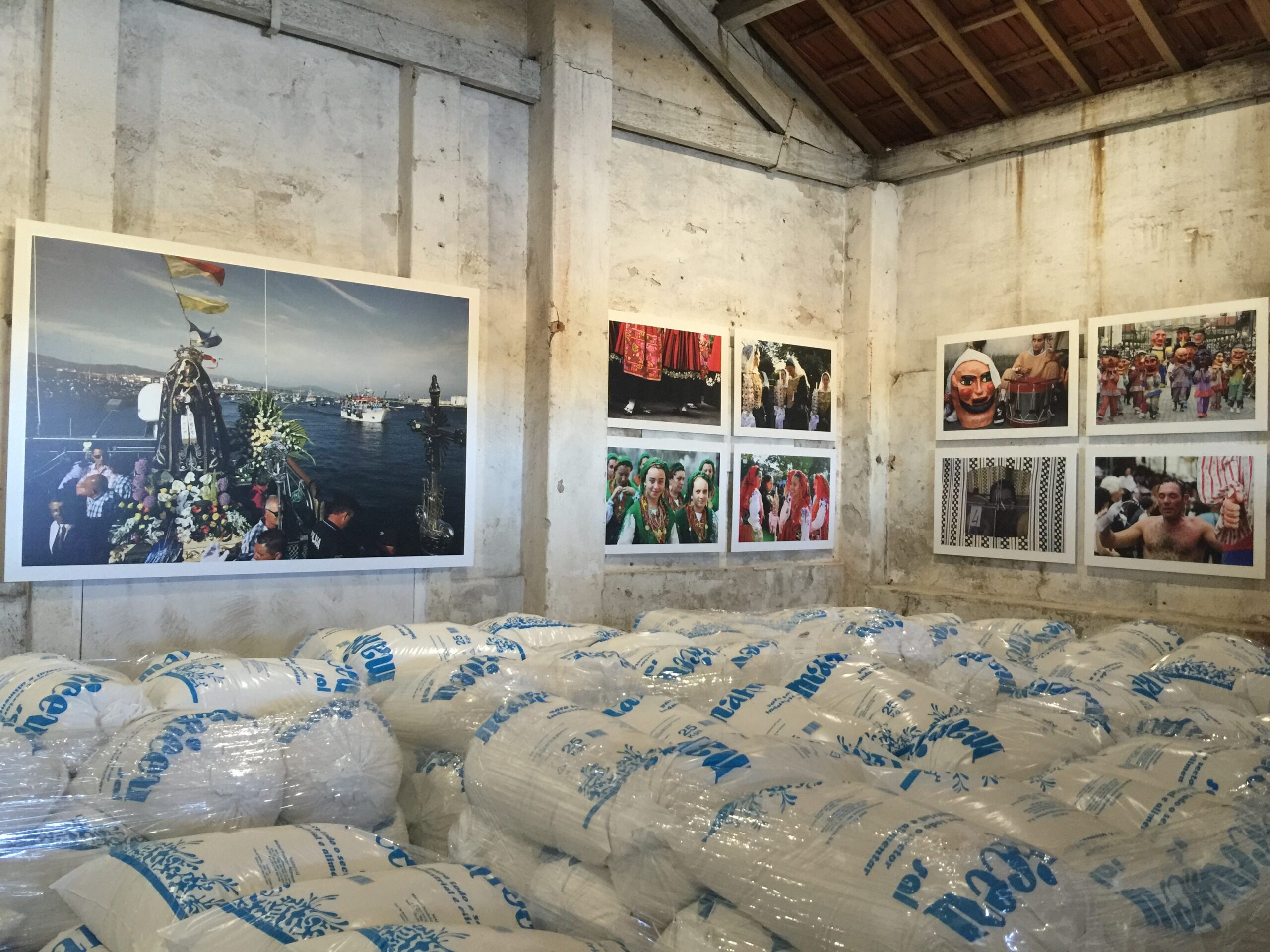 Amor e dedicação às festas d’Agonia espelhados em livro e exposição que dá alma a antigo armazém da ribeira