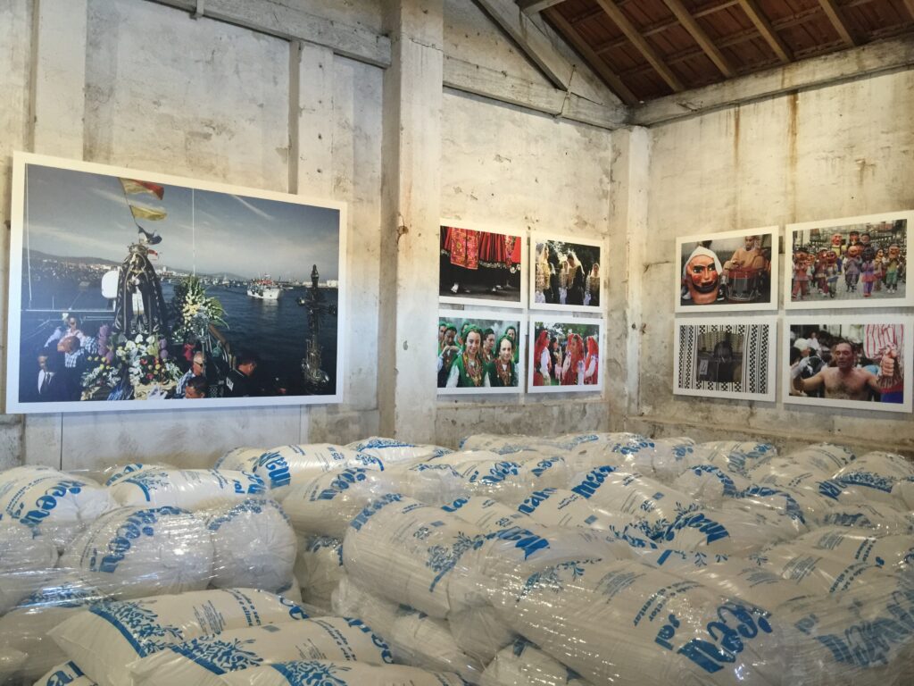 Amor e dedicação às festas d’Agonia espelhados em livro e exposição que dá alma a antigo armazém da ribeira