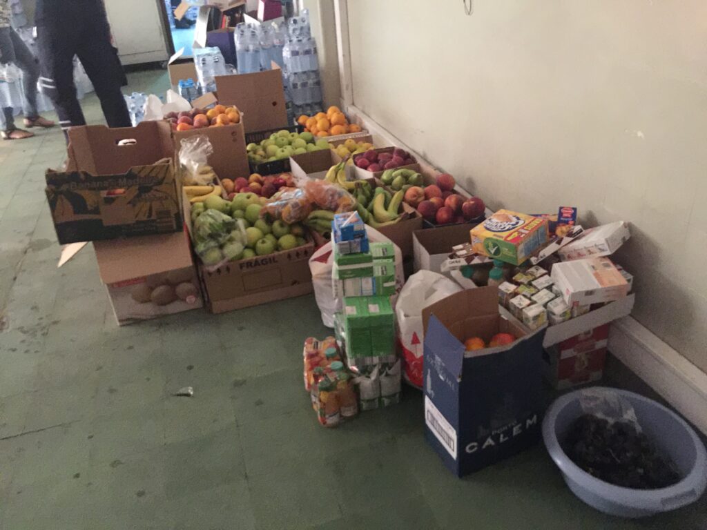 População de Viana “enche” quartel dos Voluntários com alimentos para os bombeiros