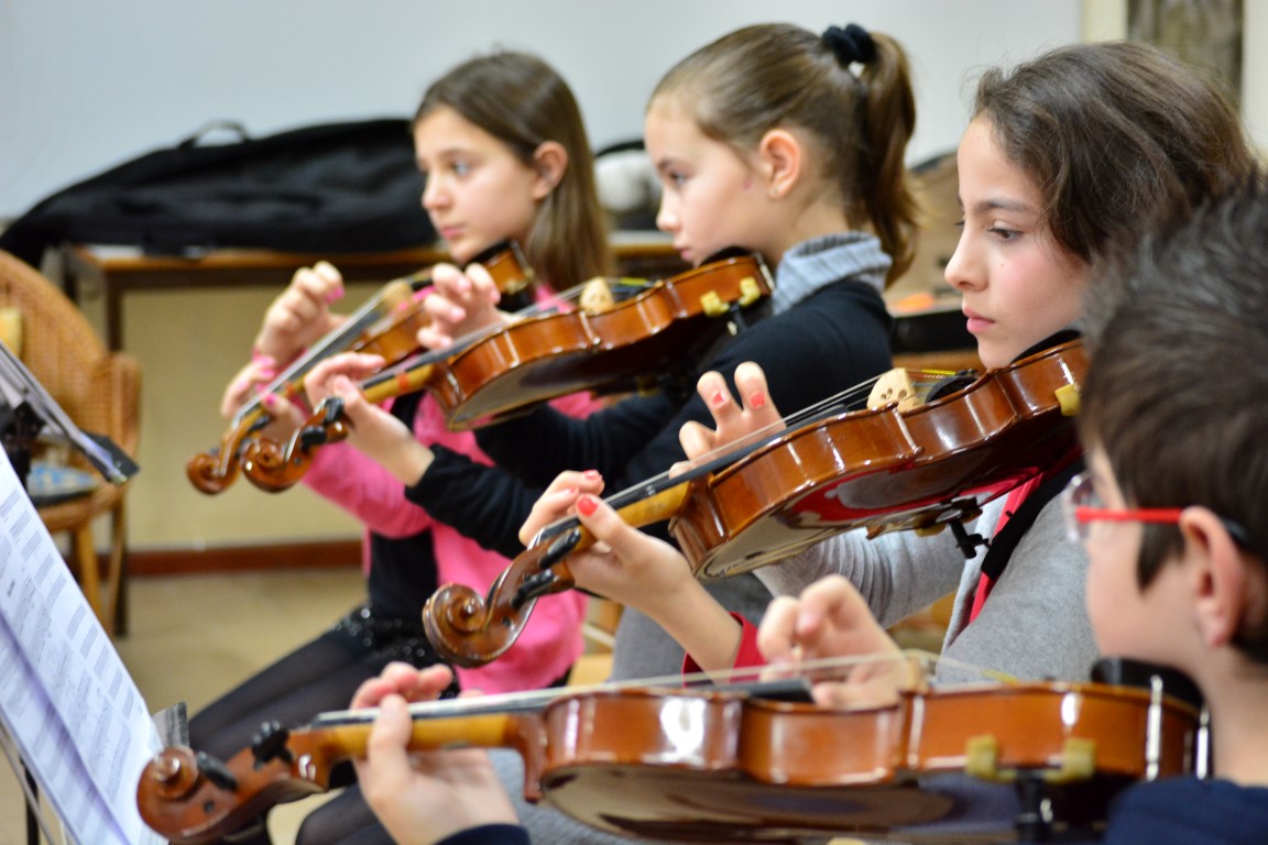 PAREDES DE COURA: Câmara aposta na música clássica desde a creche ao 9º ano