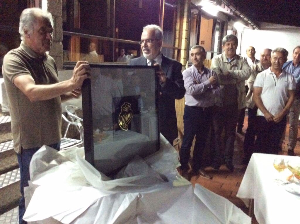 Presidentes de Junta fazem homenagem “surpresa” ao presidente da Câmara de Viana do Castelo