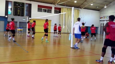 Seleção Nacional de Voleibol Feminina está a estagiar em Viana do Castelo
