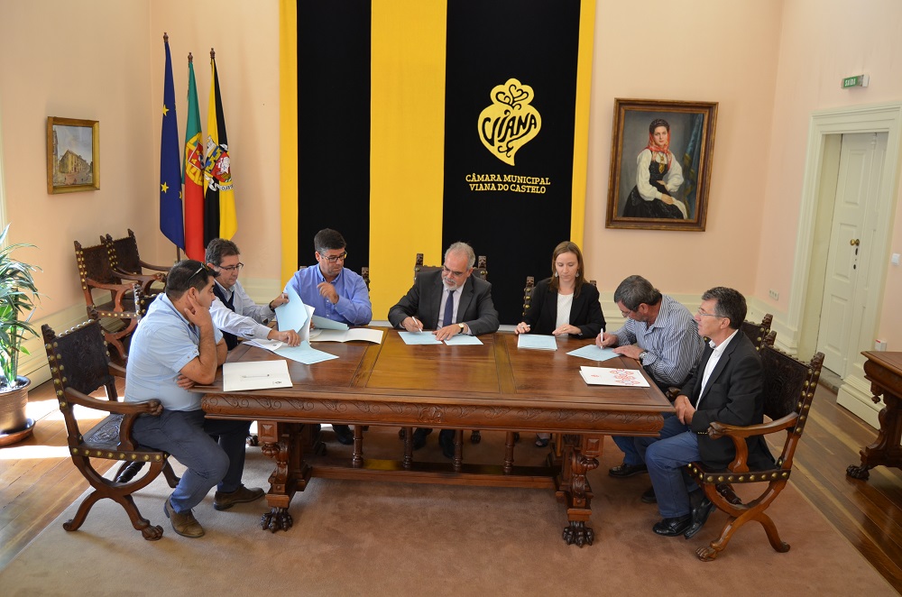 Câmara assina protocolos no valor de 110 mil euros com associações e clubes desportivos de Viana