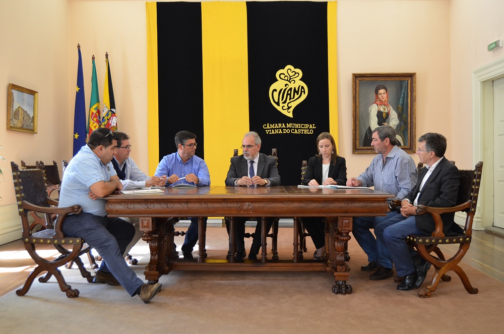 Câmara assina protocolos no valor de 110 mil euros com associações e clubes desportivos de Viana