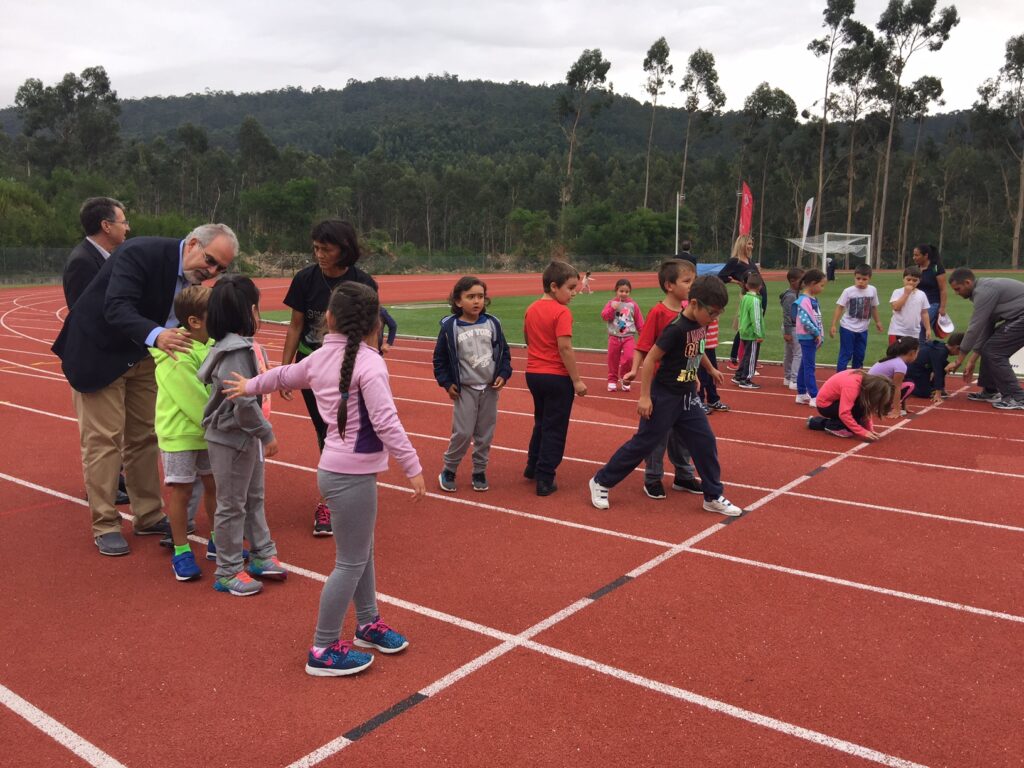 Atletismo, desportos náuticos, natação e patinagem mobilizam mais de 4 mil alunos de Viana