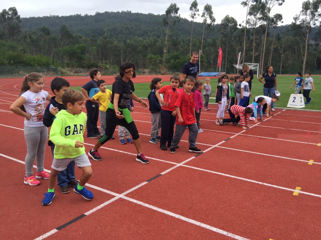 Atletismo, desportos náuticos, natação e patinagem mobilizam mais de 4 mil alunos de Viana