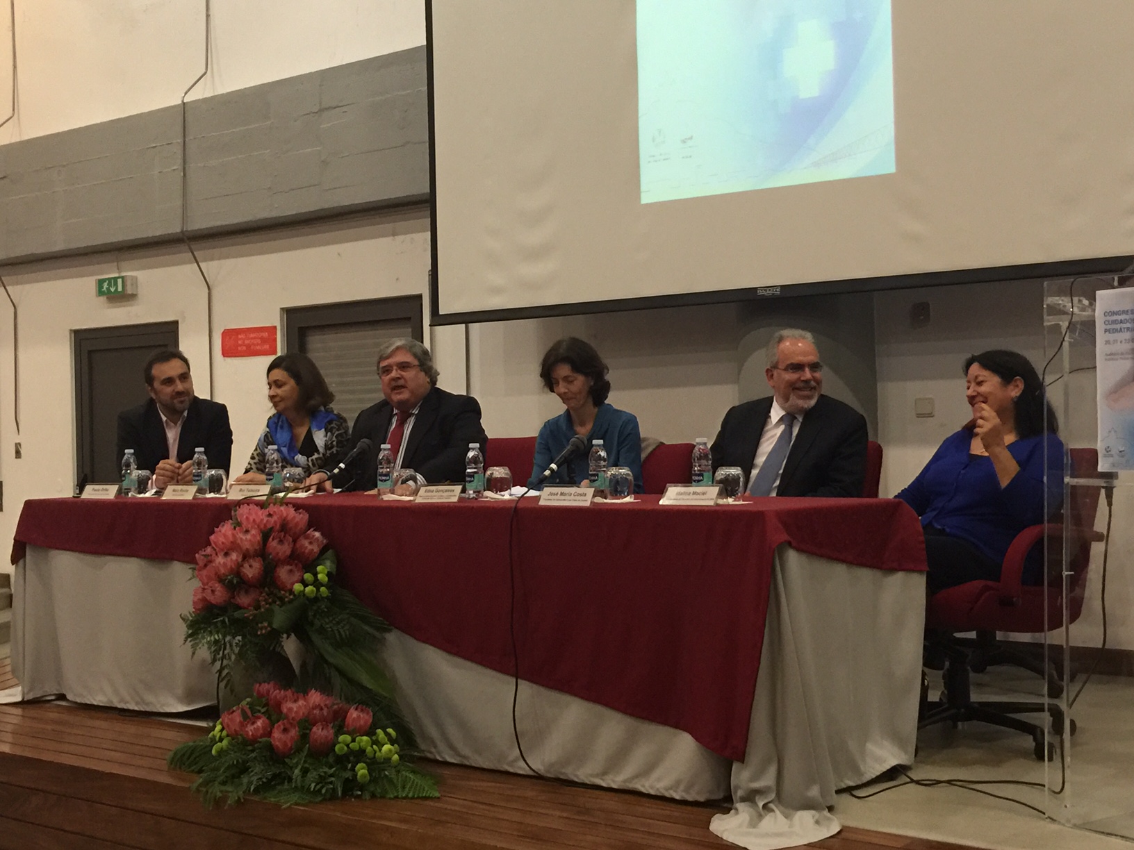 Congresso em Viana alerta para necessidade de apostar nos cuidados paliativos pediátricos no Alto Minho