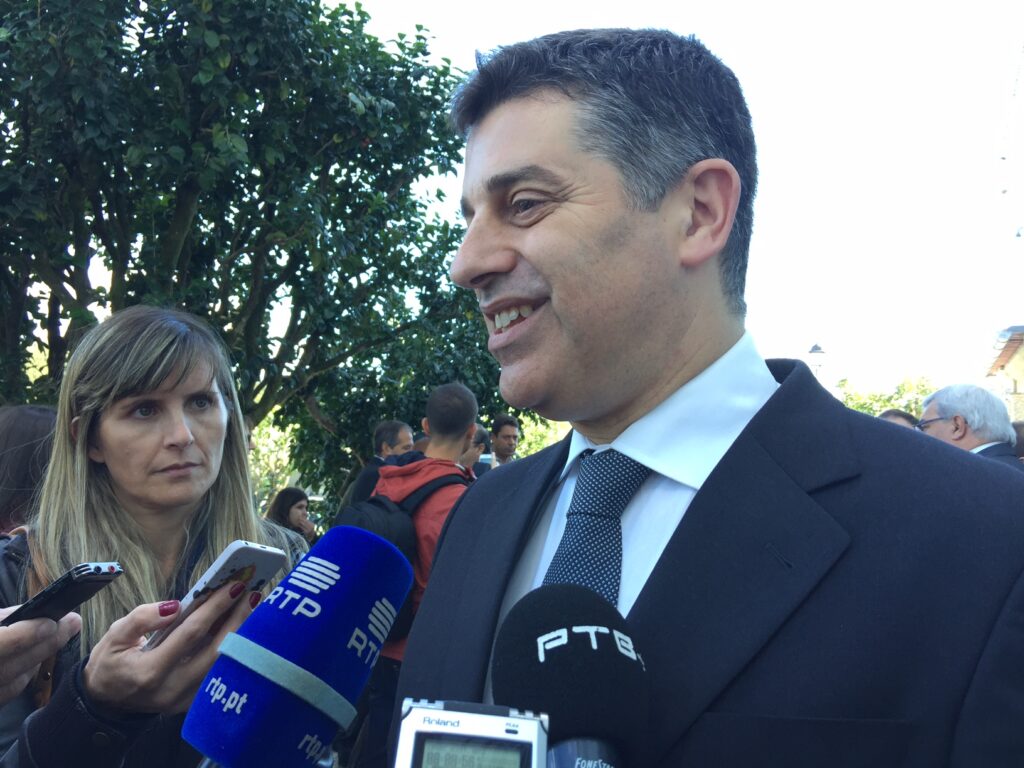 Ministro Cadeira Cabral realça em Ponte da Barca importância do turismo para economia portuguesa
