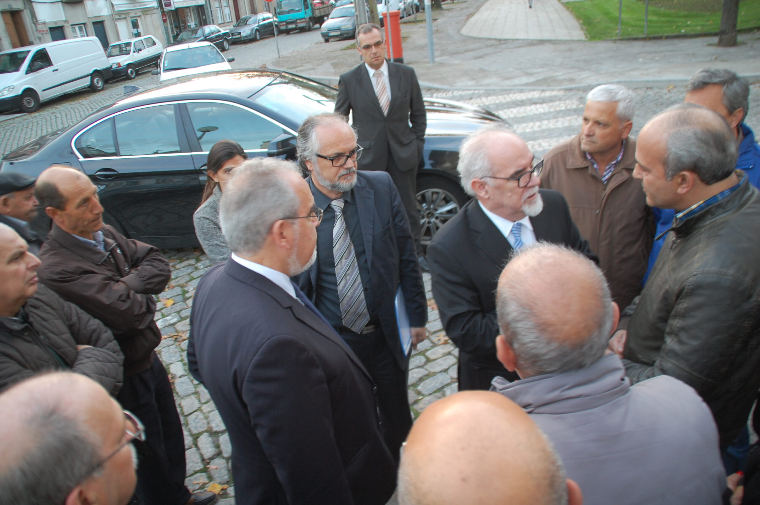 Ex-trabalhadores dos estaleiros de Viana vão reunir com o ministro Vieira da Silva