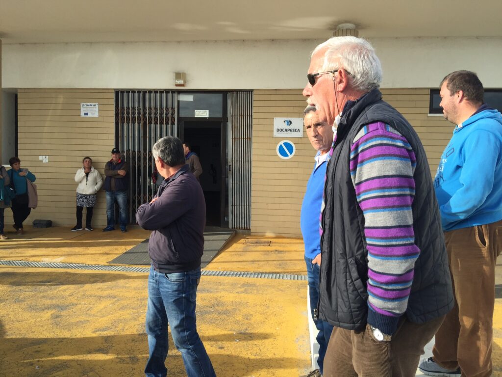 Comerciantes voltam a boicotar lota de Viana, Docapesca diz que contratos de abastecimento são legais