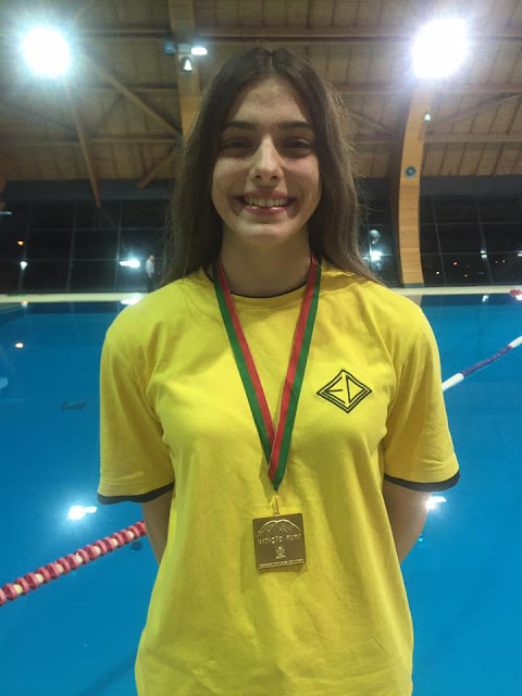 Catarina Ferreira da EDV consegue dois títulos nacionais na natação