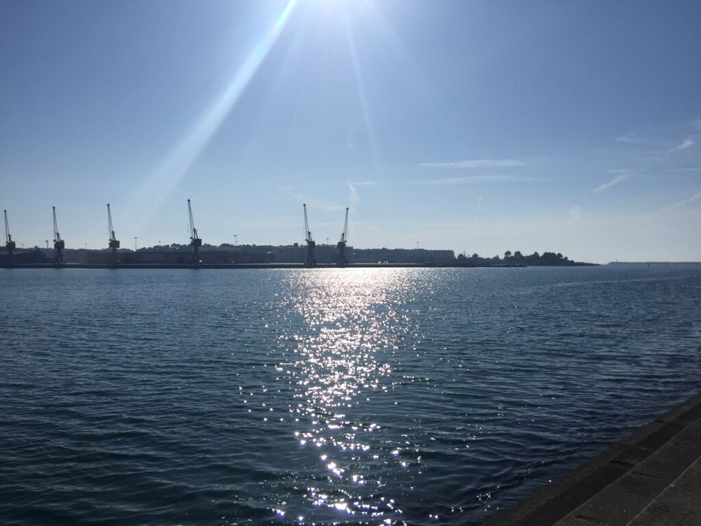 Acessos ao porto de mar de Viana concluídos até dezembro de 2019
