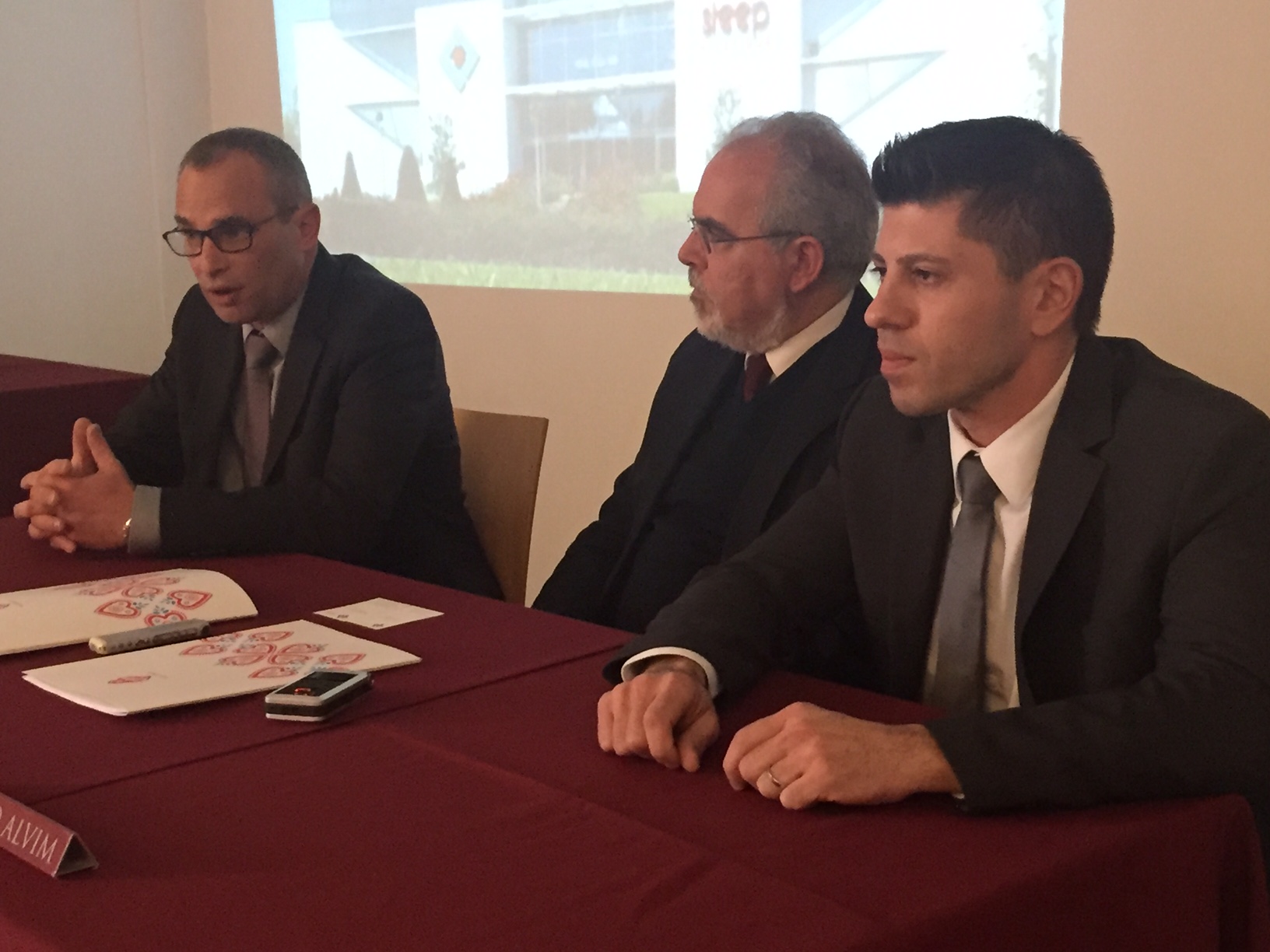 Nova fábrica do setor automóvel em Viana vai criar primeiros 50 empregos em junho de 2018