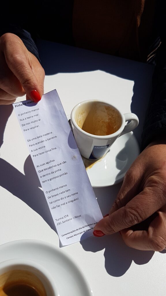 Café com direito a poesia em Viana do Castelo