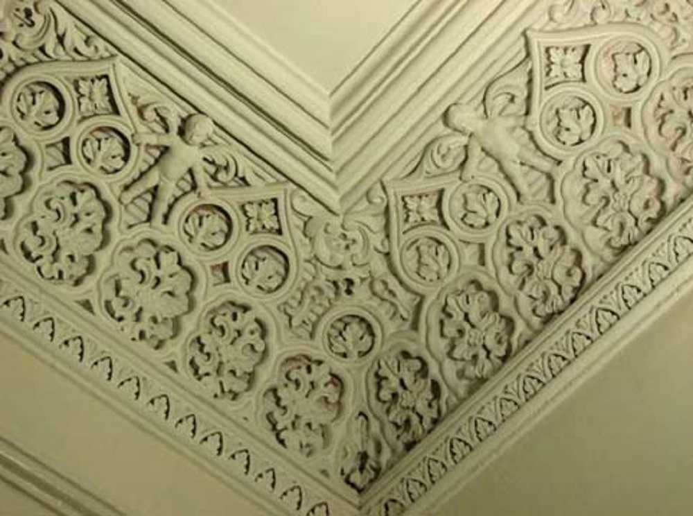 Mais de 4.000 peças de estuque compradas pela Câmara de Viana para criar núcleo museológico