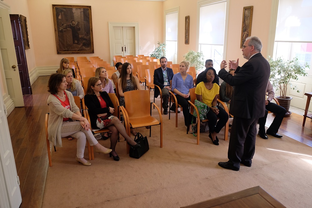 Autarca de Viana recebe alunos do Atlantis Project