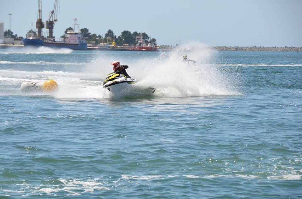 Competitividade e muito público no arranque do Campeonato Nacional de Jet Ski e Motas de Água 2017 em Viana do Castelo