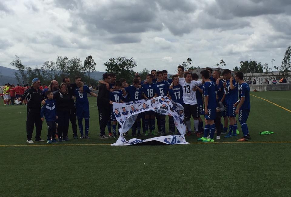 Futebol: Sub-17 do SC Vianense sobem ao nacional em fim-de-semana memorável