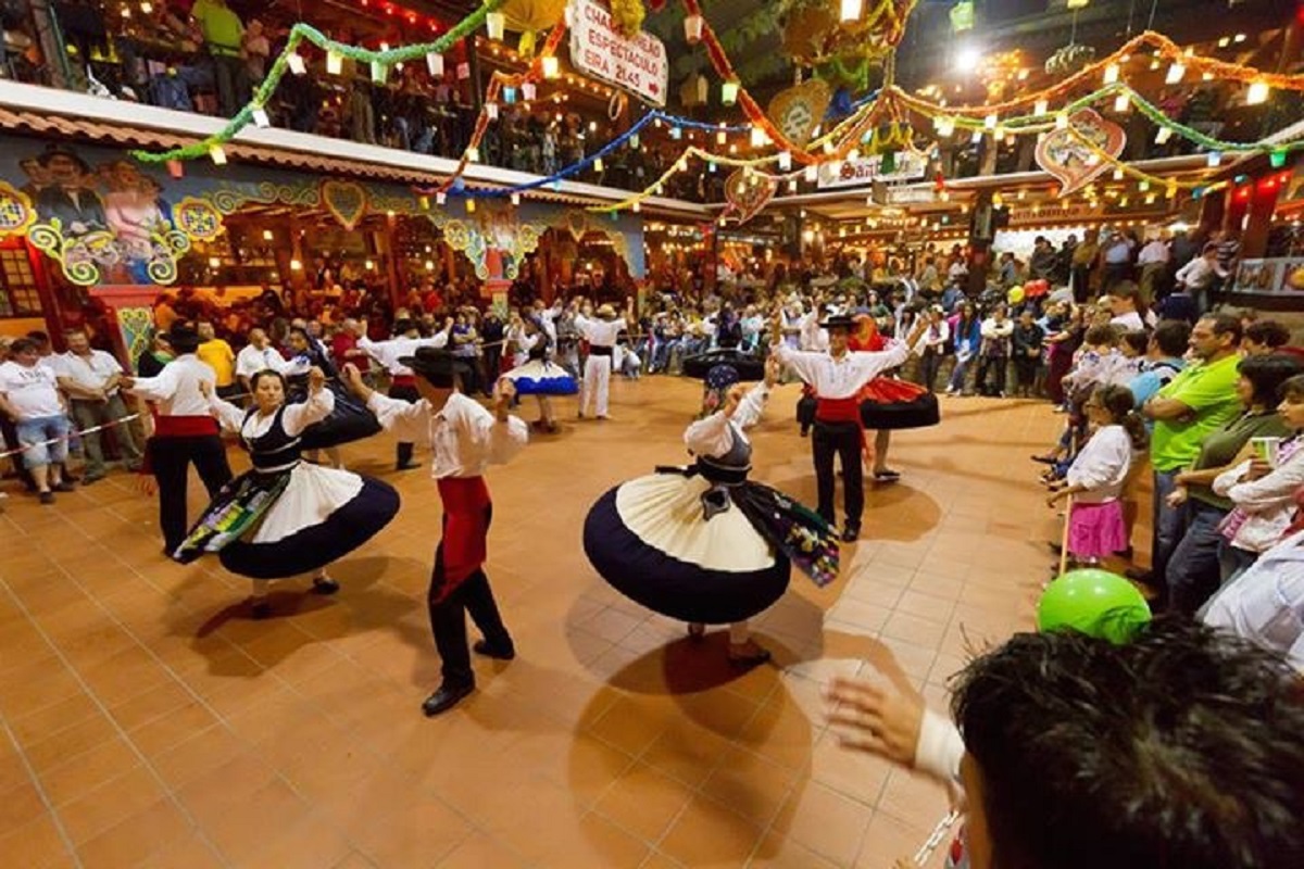 Maior arraial minhoto do mundo já começou e prolonga-se até novembro em Viana