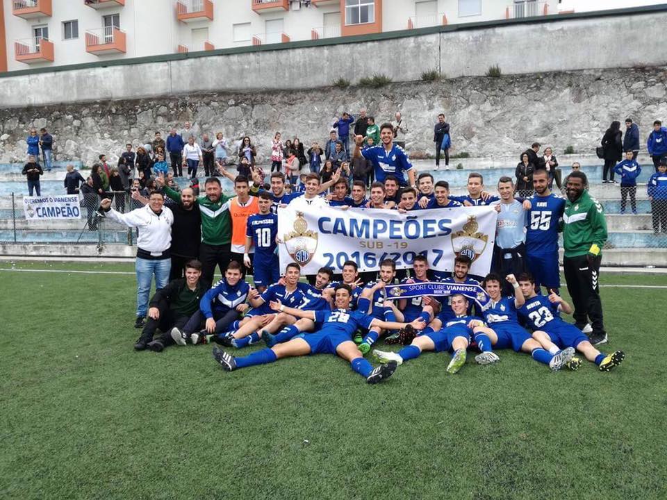 Futebol: Juniores do SC Vianense sagram-se campeões distritais e sobem ao Campeonato Nacional