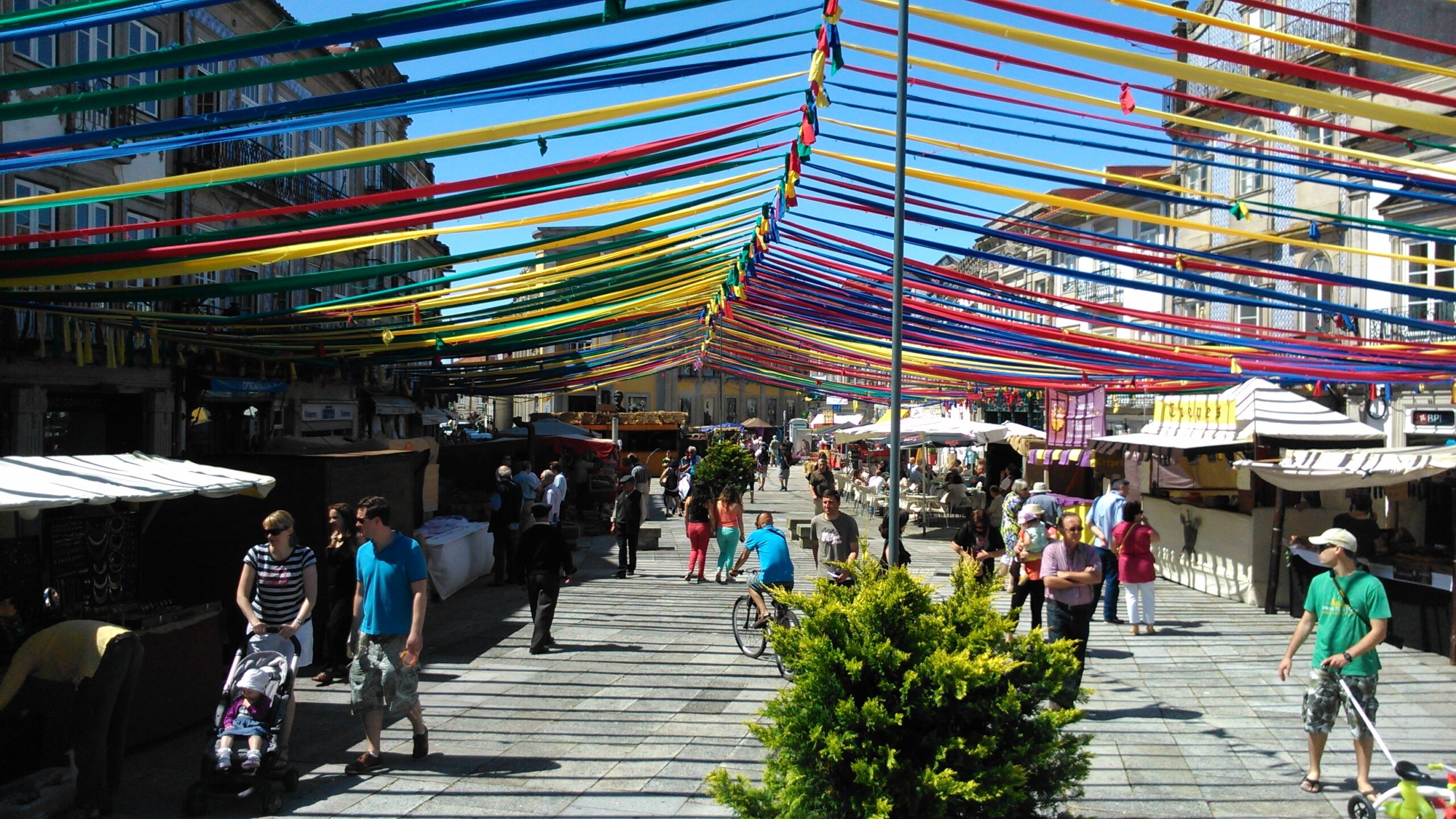 Feira Medieval de Viana:  Catorze ruas, mais de 200 expositores e 50 horas de animação
