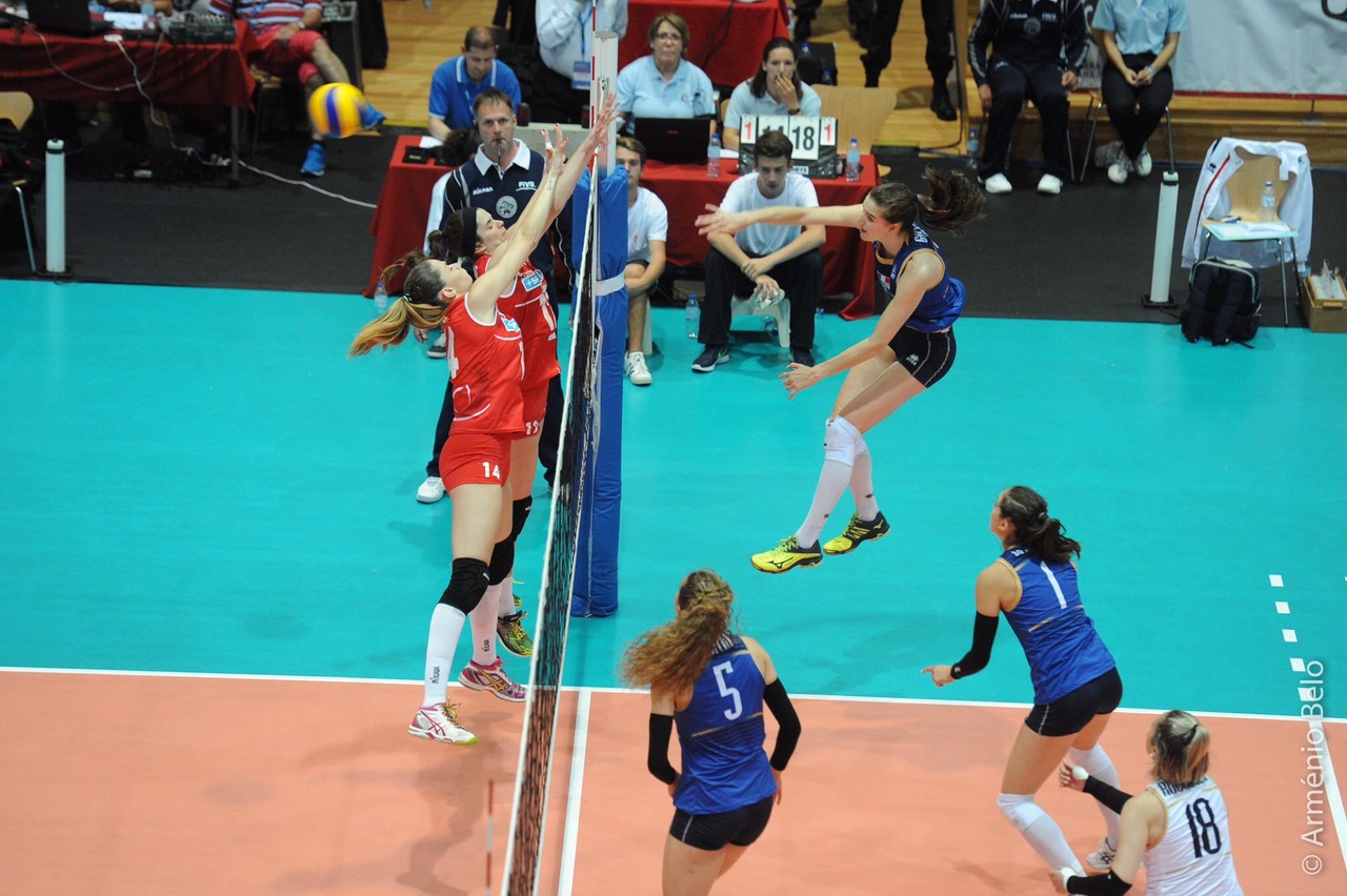 Viana: Seleção de voleibol feminina volta a vencer rumo ao Mundial ao bater Finlândia