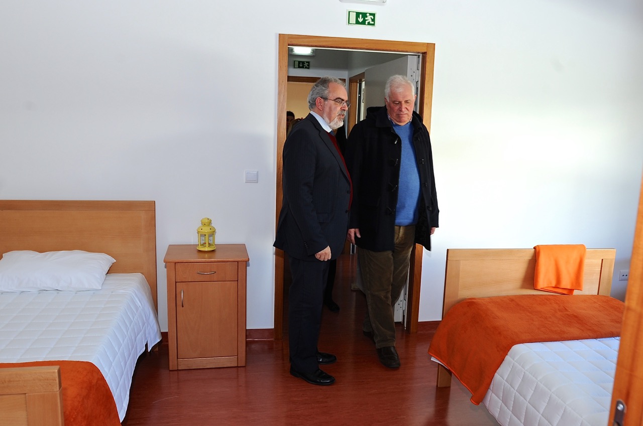 Câmara apoia com 100 mil euros aquisição de imóvel para lar de idosos em Viana